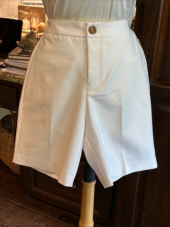 crosby. Pants - NWT Crosby Sz 8 White Tailored Shorts - Classic Clean Look